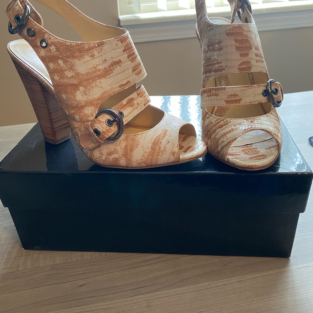 Beige snakeskin heels